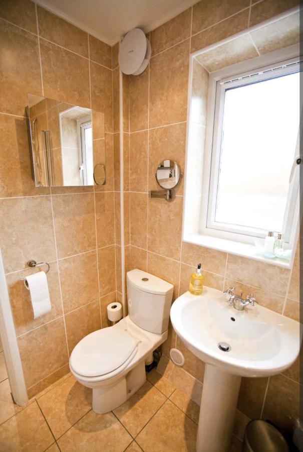 Cosy Little Home Just Outside York City Walls Экстерьер фото