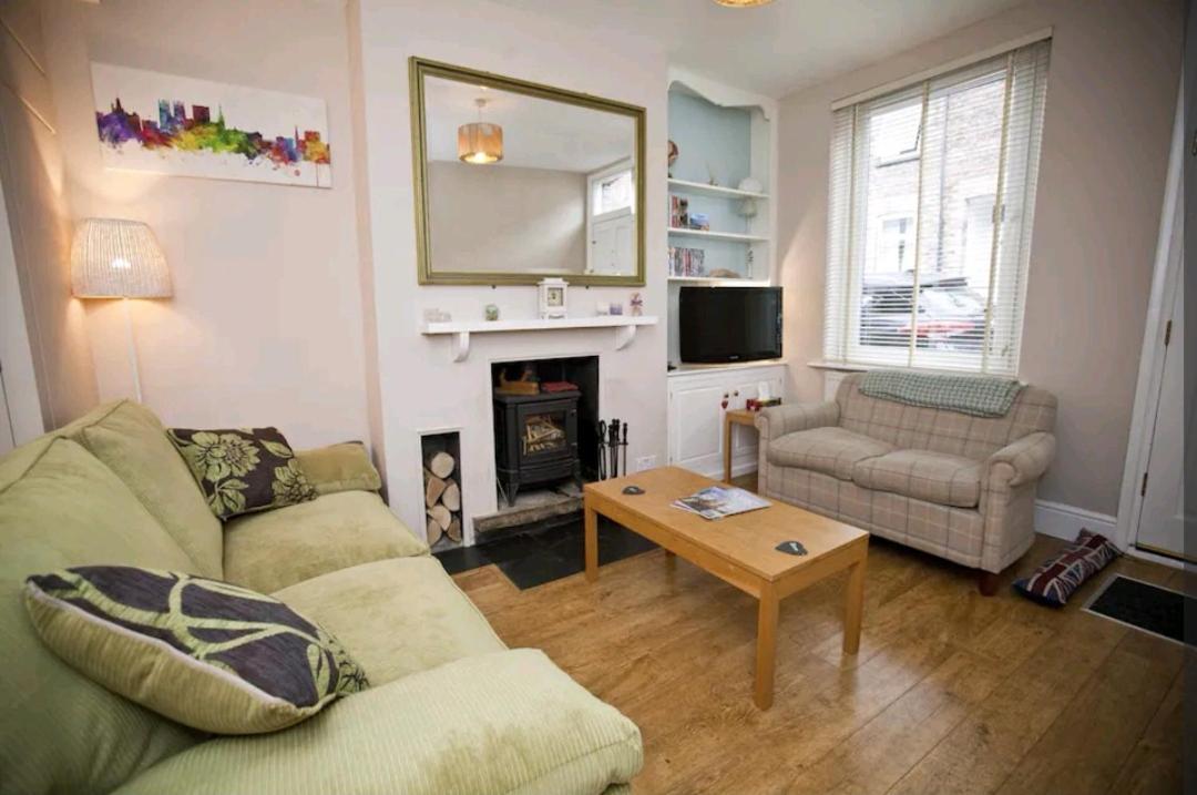 Cosy Little Home Just Outside York City Walls Экстерьер фото